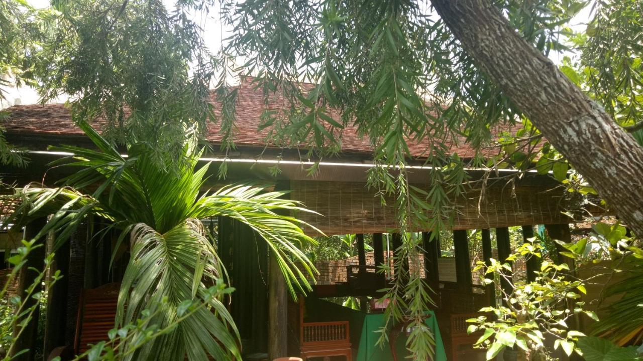 Tam Tinh Vien Homestay Hue Exterior foto